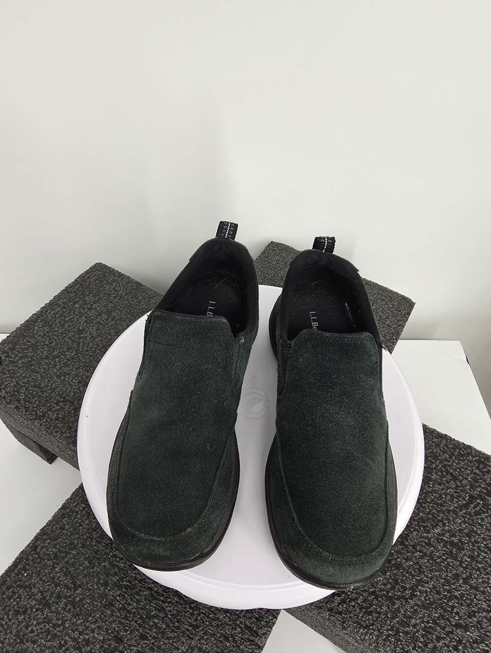 L.L. Bean Women’s 7 Black Suede Comfort Mocs Slip On Hiking Shoes - Picture 7 of 7